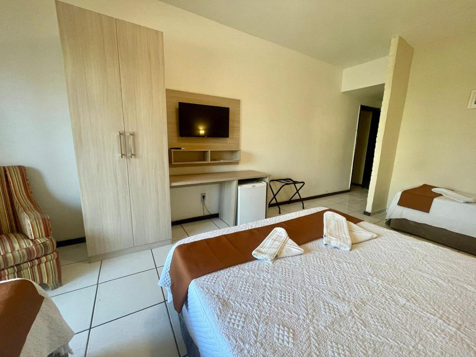Hotel La Brise Кабу-Фриу Экстерьер фото
